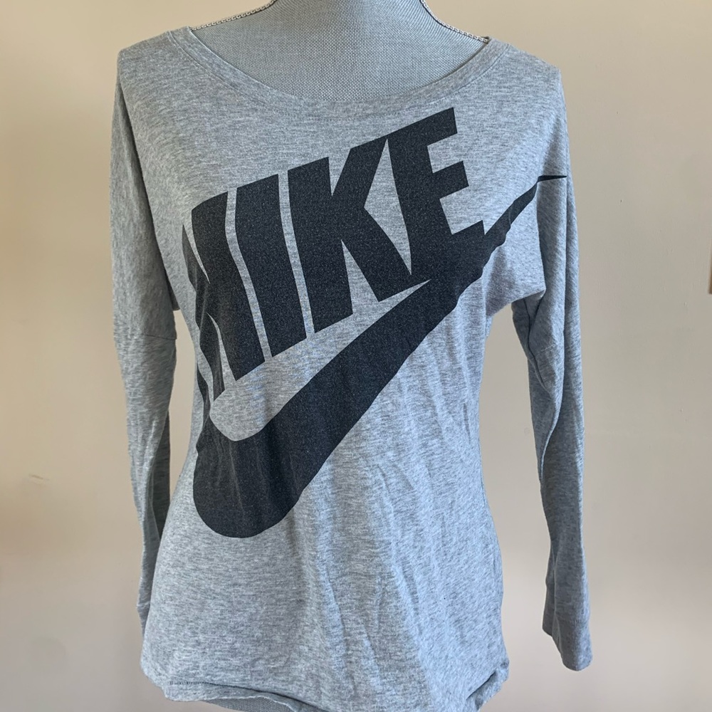 Nike long sleeve small